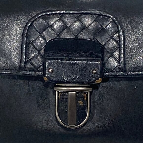 Bottega Veneta Intrecciato Leather Pouchette Clutch in Black - Picture 5 of 10